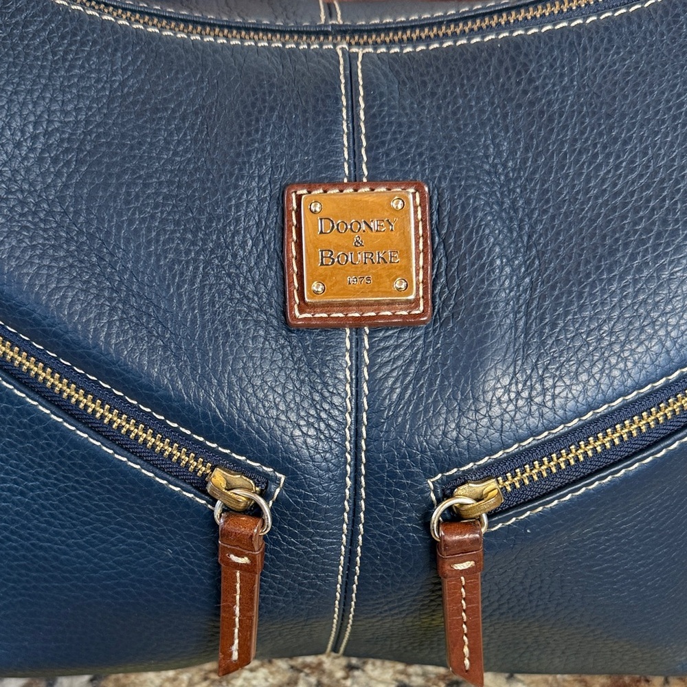 Dooney & Bourke Navy Pebble Leather Shoulder Bag with Brown Trim and Pouch - Picture 4 of 13